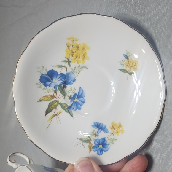 Bone China Tea Cup - Picture 5 of 6